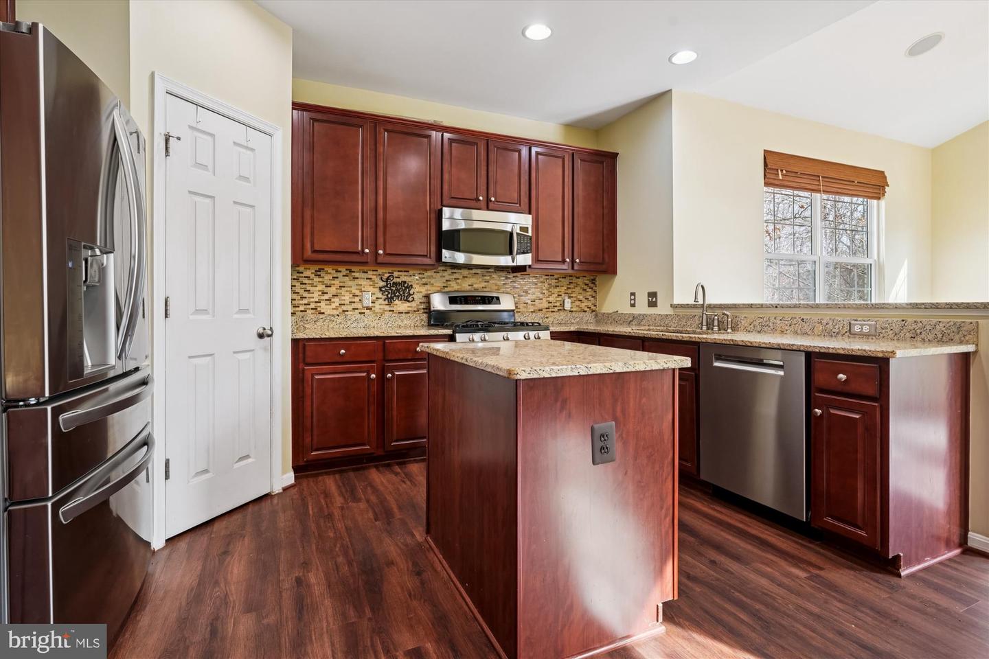 16449 PLUMAGE EAGLE ST, WOODBRIDGE, Virginia 22191, 4 Bedrooms Bedrooms, ,3 BathroomsBathrooms,Residential,For sale,16449 PLUMAGE EAGLE ST,VAPW2111200 MLS # VAPW2111200