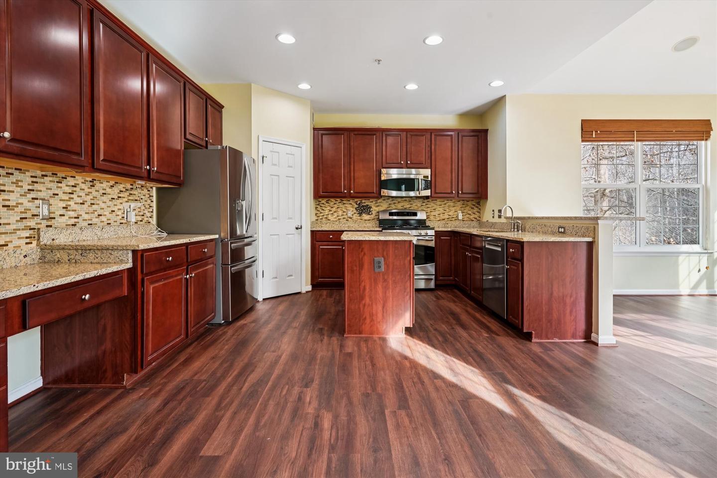 16449 PLUMAGE EAGLE ST, WOODBRIDGE, Virginia 22191, 4 Bedrooms Bedrooms, ,3 BathroomsBathrooms,Residential,For sale,16449 PLUMAGE EAGLE ST,VAPW2111200 MLS # VAPW2111200