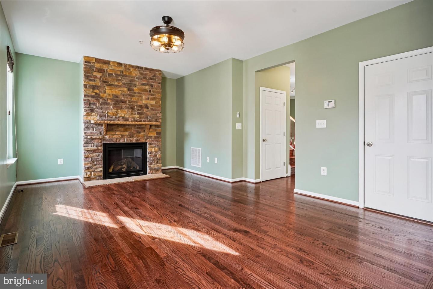 16449 PLUMAGE EAGLE ST, WOODBRIDGE, Virginia 22191, 4 Bedrooms Bedrooms, ,3 BathroomsBathrooms,Residential,For sale,16449 PLUMAGE EAGLE ST,VAPW2111200 MLS # VAPW2111200