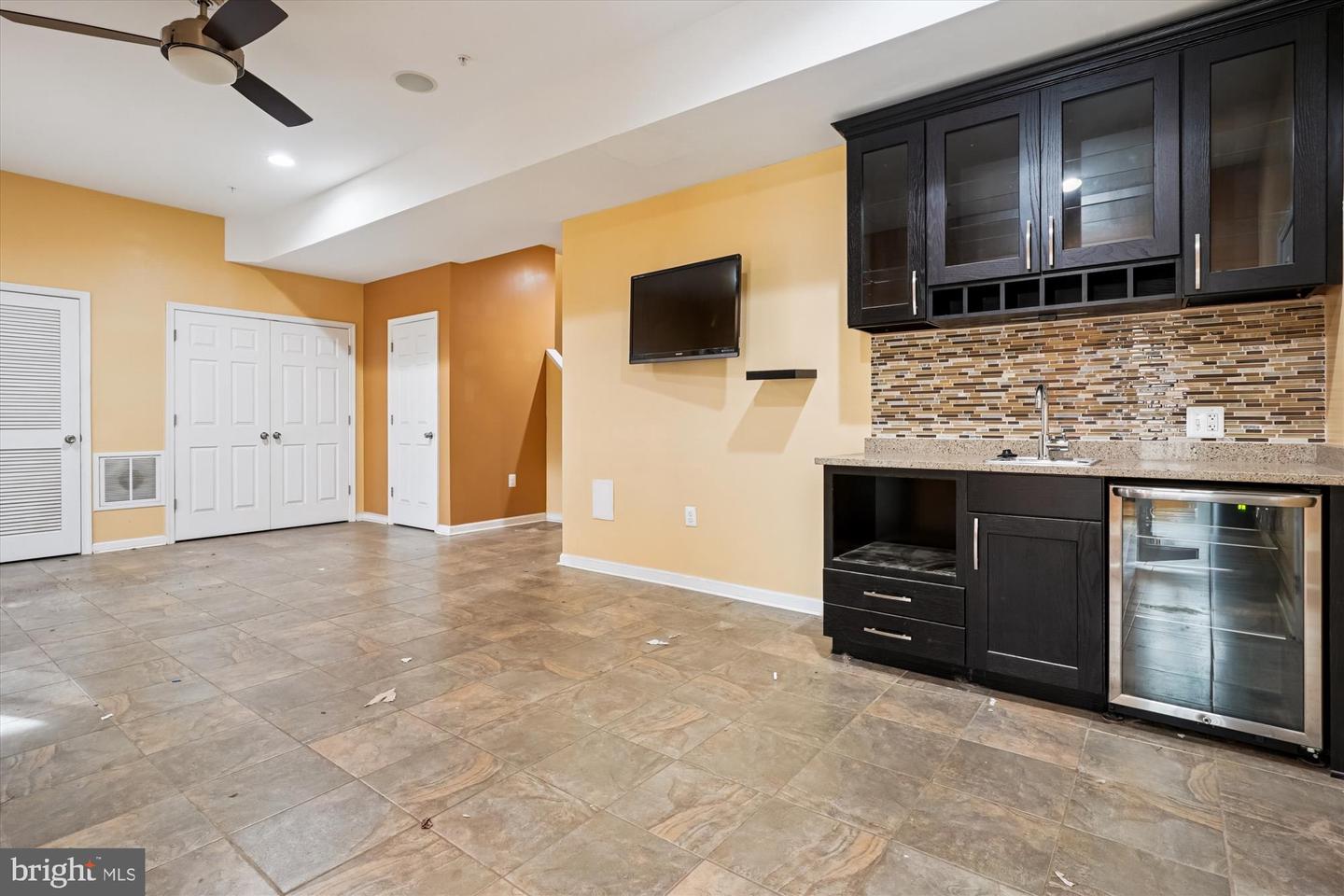 16449 PLUMAGE EAGLE ST, WOODBRIDGE, Virginia 22191, 4 Bedrooms Bedrooms, ,3 BathroomsBathrooms,Residential,For sale,16449 PLUMAGE EAGLE ST,VAPW2111200 MLS # VAPW2111200