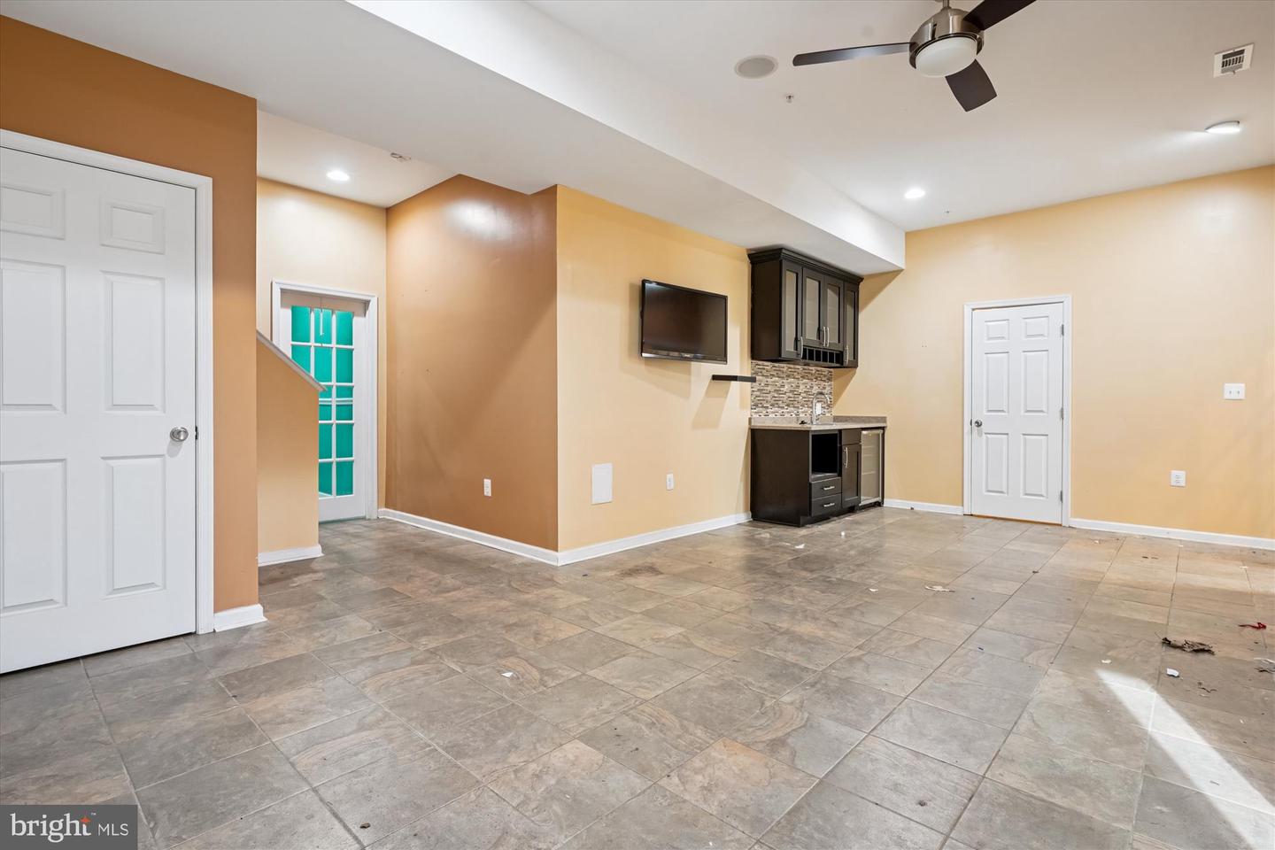 16449 PLUMAGE EAGLE ST, WOODBRIDGE, Virginia 22191, 4 Bedrooms Bedrooms, ,3 BathroomsBathrooms,Residential,For sale,16449 PLUMAGE EAGLE ST,VAPW2111200 MLS # VAPW2111200