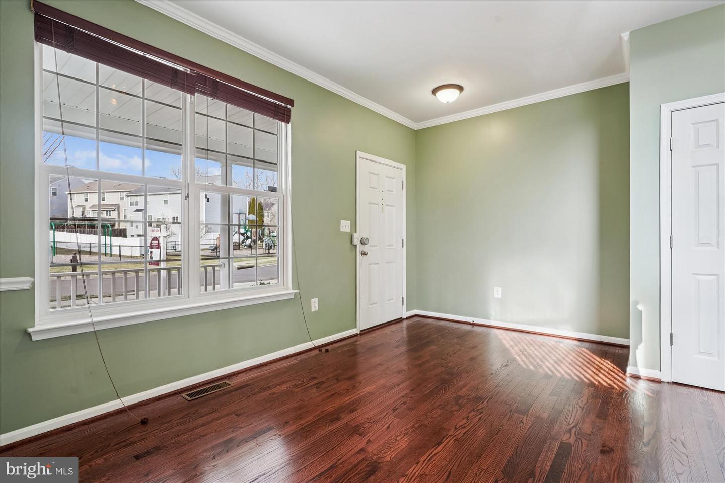 16449 PLUMAGE EAGLE ST, WOODBRIDGE, Virginia 22191, 4 Bedrooms Bedrooms, ,3 BathroomsBathrooms,Residential,For sale,16449 PLUMAGE EAGLE ST,VAPW2111200 MLS # VAPW2111200