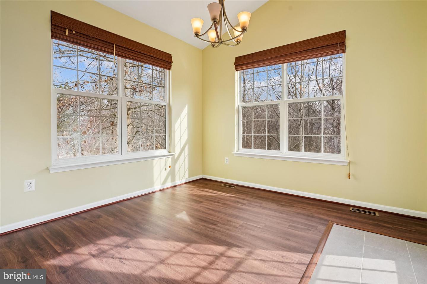 16449 PLUMAGE EAGLE ST, WOODBRIDGE, Virginia 22191, 4 Bedrooms Bedrooms, ,3 BathroomsBathrooms,Residential,For sale,16449 PLUMAGE EAGLE ST,VAPW2111200 MLS # VAPW2111200