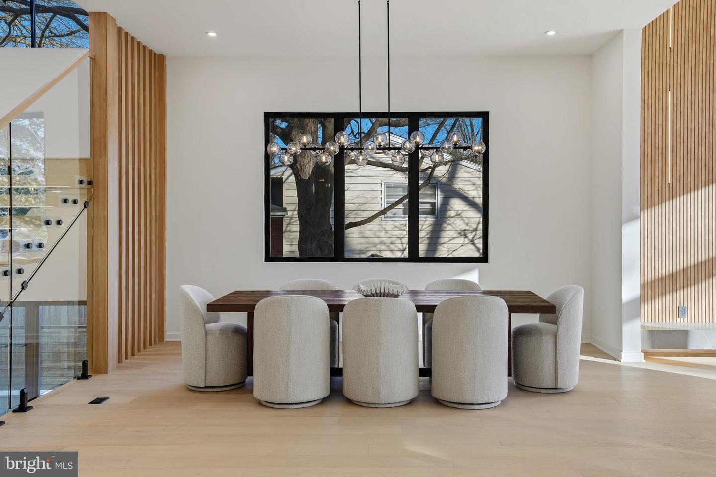 7103 WESTBURY RD, MCLEAN, Virginia 22101, 6 Bedrooms Bedrooms, ,6 BathroomsBathrooms,Residential,For sale,7103 WESTBURY RD,VAFX2287472 MLS # VAFX2287472