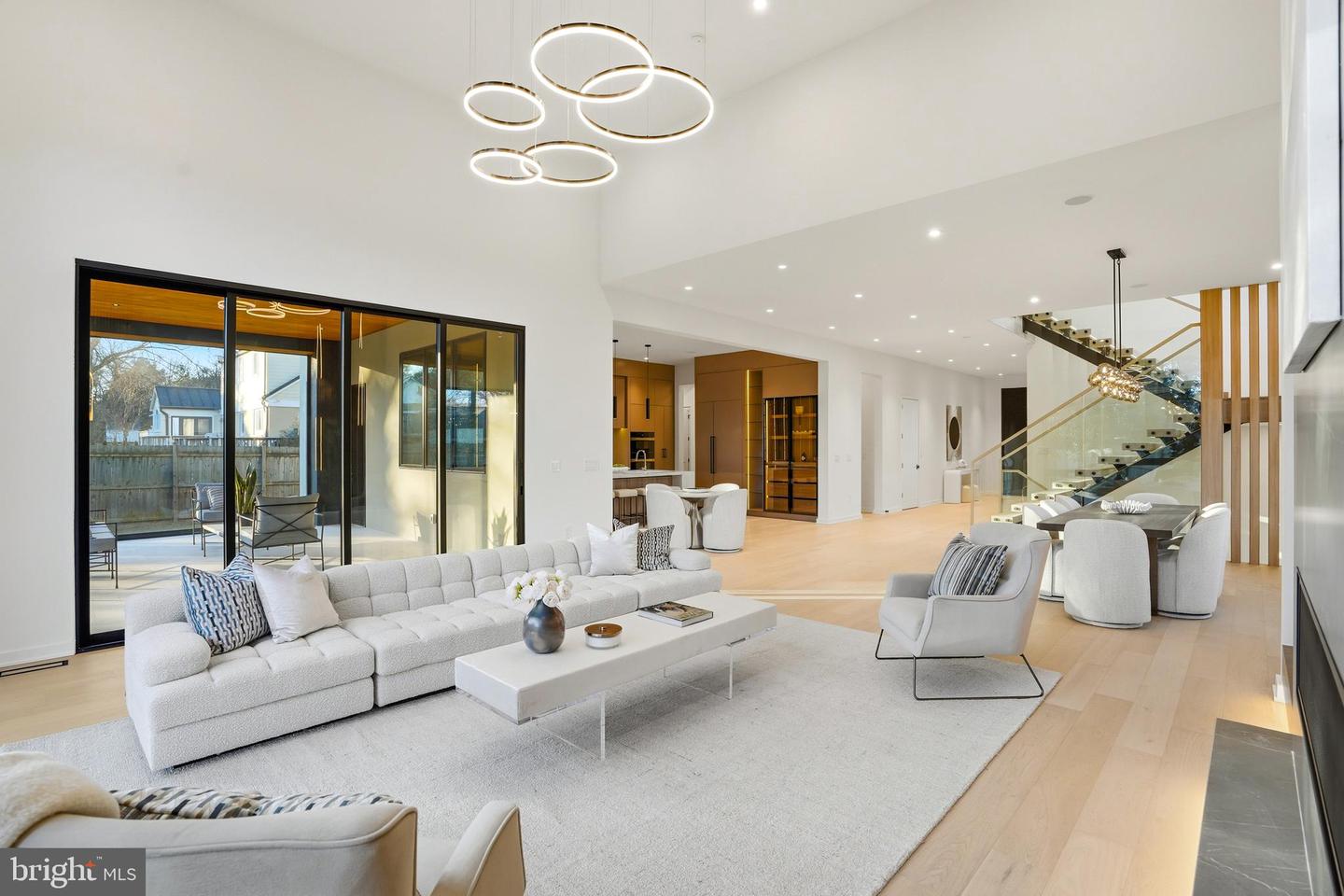 7103 WESTBURY RD, MCLEAN, Virginia 22101, 6 Bedrooms Bedrooms, ,6 BathroomsBathrooms,Residential,For sale,7103 WESTBURY RD,VAFX2287472 MLS # VAFX2287472