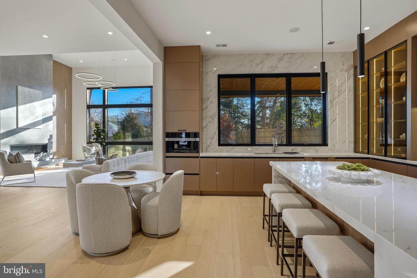 7103 WESTBURY RD, MCLEAN, Virginia 22101, 6 Bedrooms Bedrooms, ,6 BathroomsBathrooms,Residential,For sale,7103 WESTBURY RD,VAFX2287472 MLS # VAFX2287472