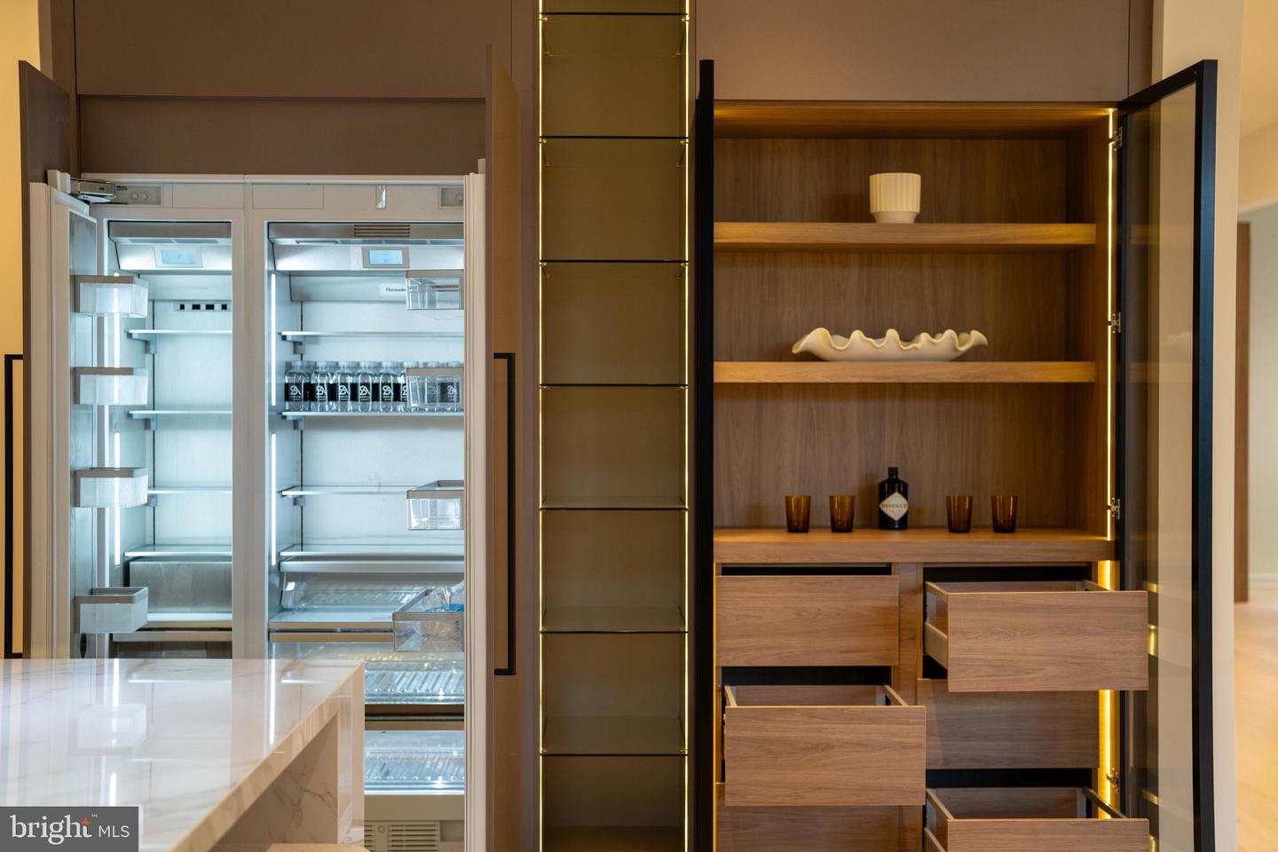 7103 WESTBURY RD, MCLEAN, Virginia 22101, 6 Bedrooms Bedrooms, ,6 BathroomsBathrooms,Residential,For sale,7103 WESTBURY RD,VAFX2287472 MLS # VAFX2287472