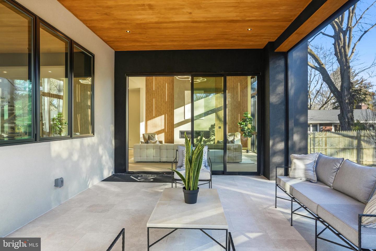 7103 WESTBURY RD, MCLEAN, Virginia 22101, 6 Bedrooms Bedrooms, ,6 BathroomsBathrooms,Residential,For sale,7103 WESTBURY RD,VAFX2287472 MLS # VAFX2287472