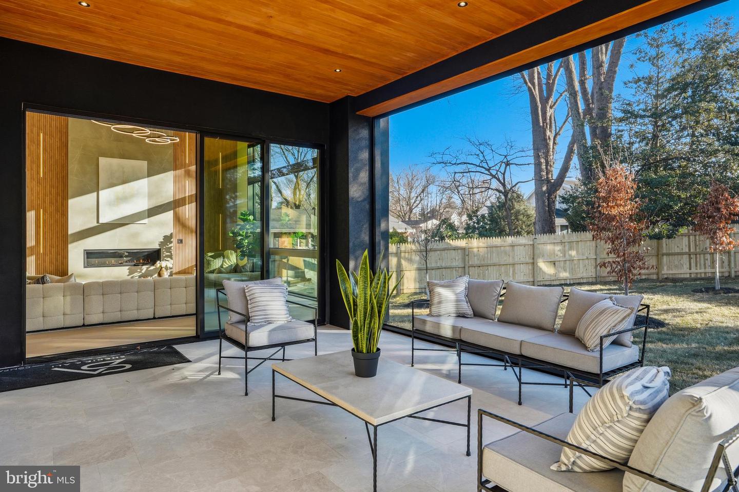 7103 WESTBURY RD, MCLEAN, Virginia 22101, 6 Bedrooms Bedrooms, ,6 BathroomsBathrooms,Residential,For sale,7103 WESTBURY RD,VAFX2287472 MLS # VAFX2287472