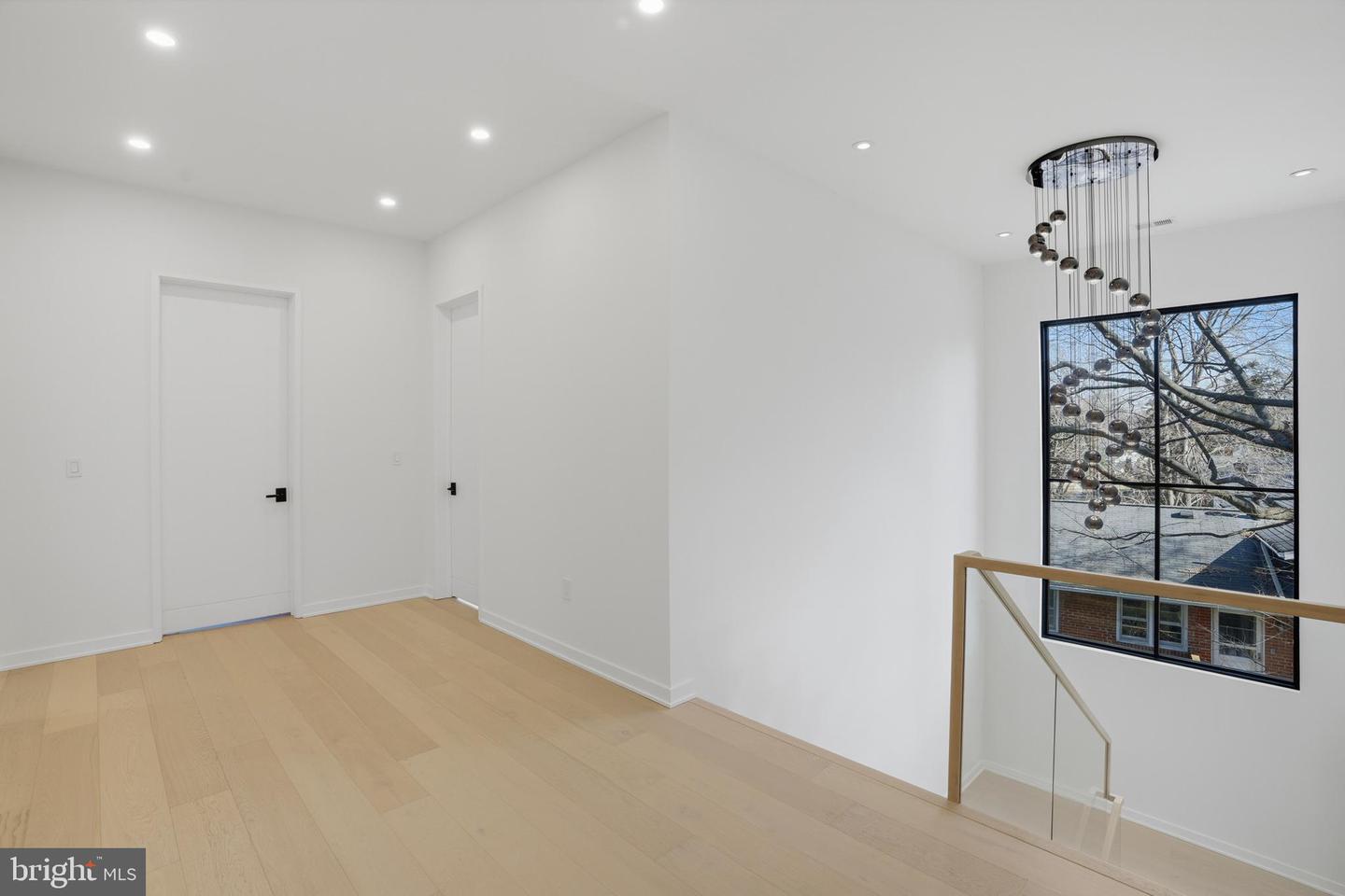 7103 WESTBURY RD, MCLEAN, Virginia 22101, 6 Bedrooms Bedrooms, ,6 BathroomsBathrooms,Residential,For sale,7103 WESTBURY RD,VAFX2287472 MLS # VAFX2287472