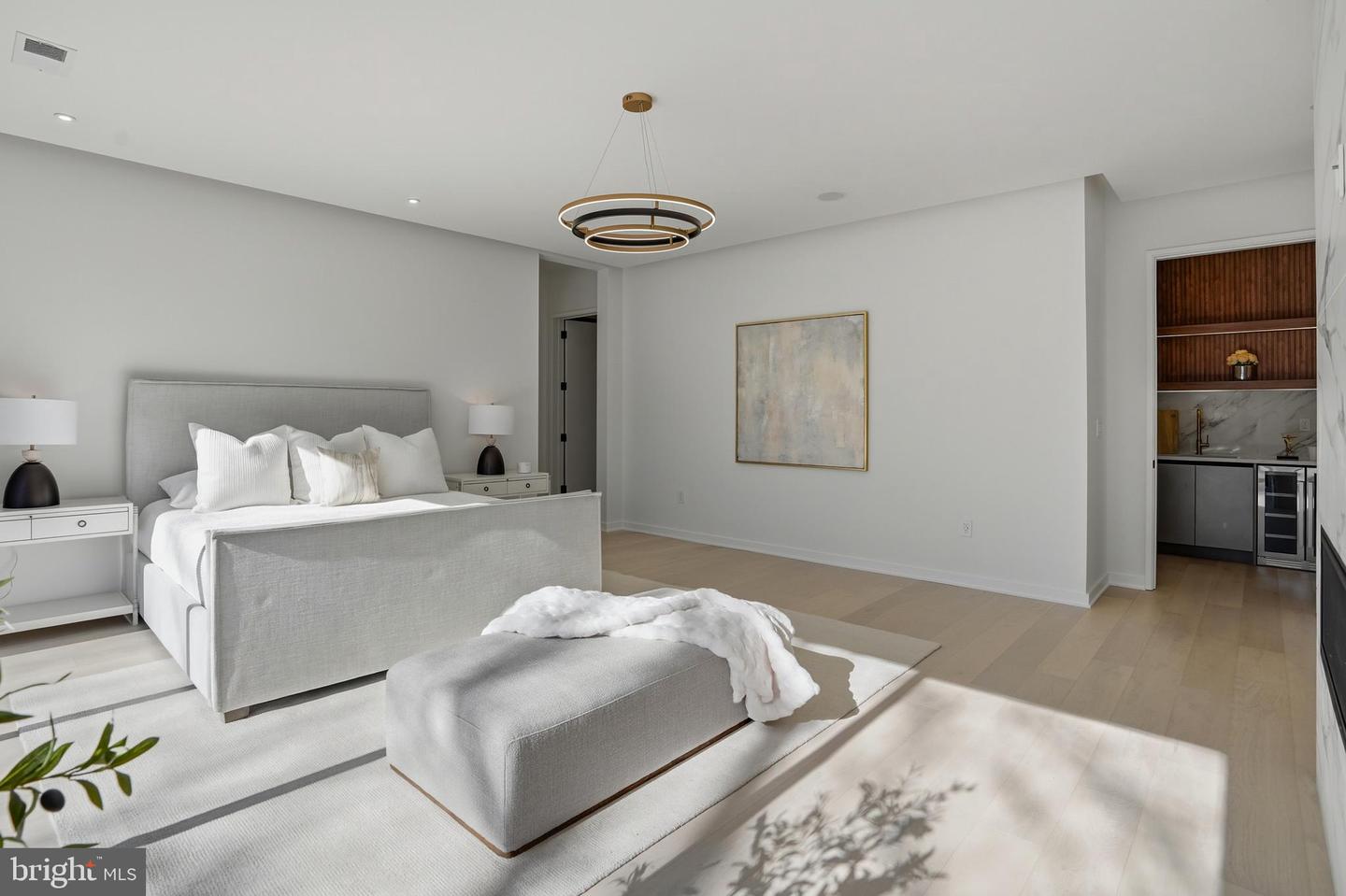 7103 WESTBURY RD, MCLEAN, Virginia 22101, 6 Bedrooms Bedrooms, ,6 BathroomsBathrooms,Residential,For sale,7103 WESTBURY RD,VAFX2287472 MLS # VAFX2287472