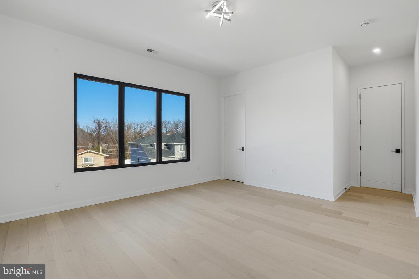 7103 WESTBURY RD, MCLEAN, Virginia 22101, 6 Bedrooms Bedrooms, ,6 BathroomsBathrooms,Residential,For sale,7103 WESTBURY RD,VAFX2287472 MLS # VAFX2287472