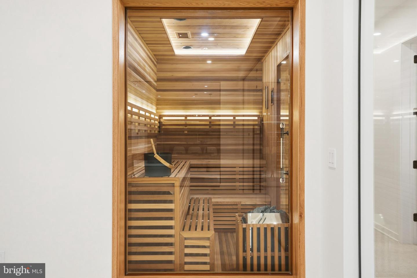 7103 WESTBURY RD, MCLEAN, Virginia 22101, 6 Bedrooms Bedrooms, ,6 BathroomsBathrooms,Residential,For sale,7103 WESTBURY RD,VAFX2287472 MLS # VAFX2287472