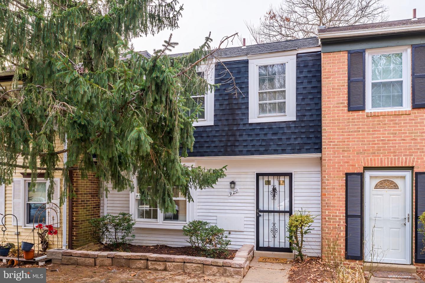 920 WINDSOR CT, STERLING, Virginia 20164, 3 Bedrooms Bedrooms, ,2 BathroomsBathrooms,Residential,For sale,920 WINDSOR CT,VALO2114628 MLS # VALO2114628 920 WINDSOR CT, STERLING, Virginia 20164, 3 Bedrooms Bedrooms, ,2 BathroomsBathrooms,Residential,For sale,920 WINDSOR CT,VALO2114628 MLS # VALO2114628