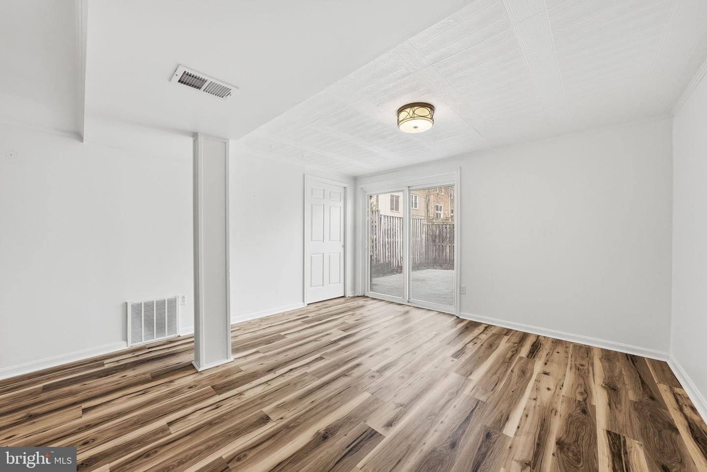 11872 SAINT TRINIANS CT, RESTON, Virginia 20191, 3 Bedrooms Bedrooms, ,2 BathroomsBathrooms,Residential,For sale,11872 SAINT TRINIANS CT,VAFX2287526 MLS # VAFX2287526