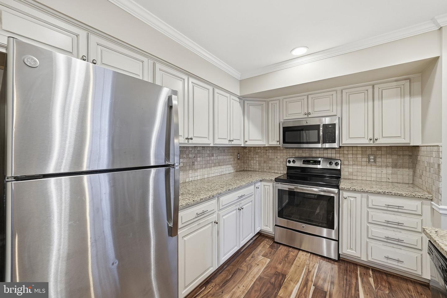 11872 SAINT TRINIANS CT, RESTON, Virginia 20191, 3 Bedrooms Bedrooms, ,2 BathroomsBathrooms,Residential,For sale,11872 SAINT TRINIANS CT,VAFX2287526 MLS # VAFX2287526