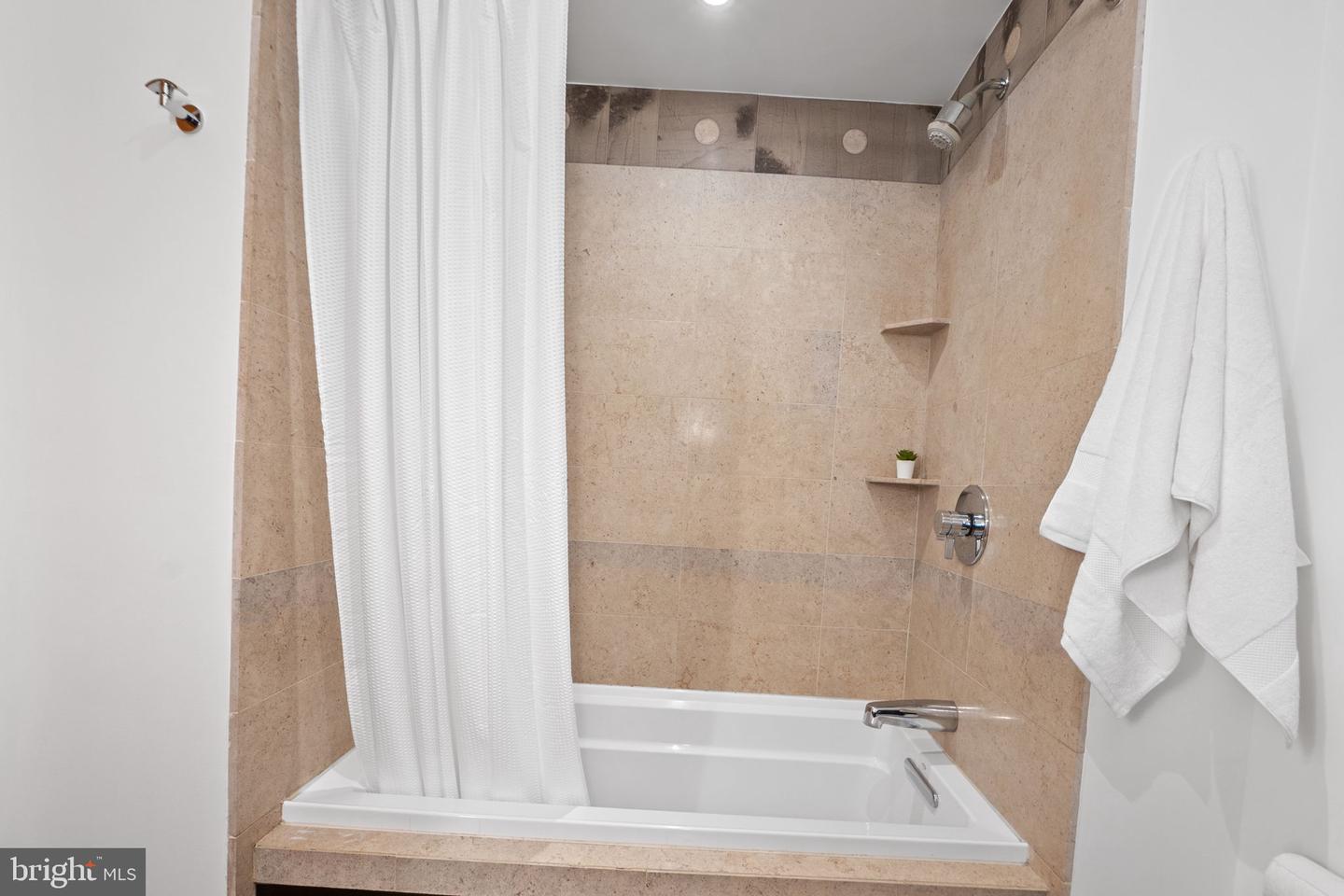 2351 CHAMPLAIN ST NW #C4, WASHINGTON, District Of Columbia 20009, 1 Bedroom Bedrooms, ,1 BathroomBathrooms,Residential,For sale,2351 CHAMPLAIN ST NW #C4,DCDC2243204 MLS # DCDC2243204