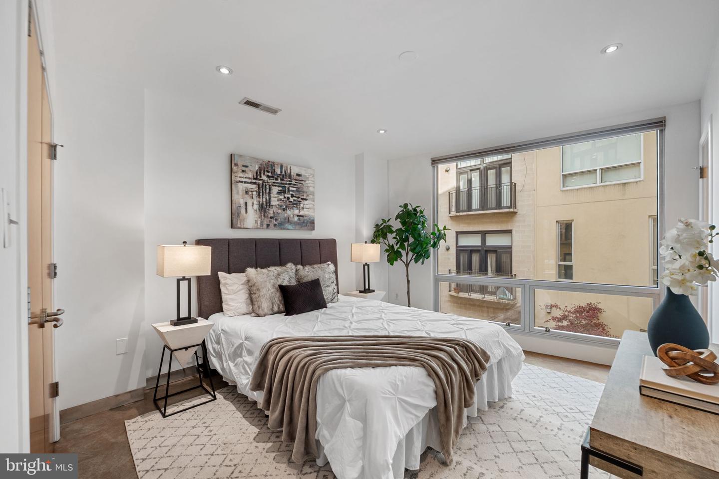 2351 CHAMPLAIN ST NW #C4, WASHINGTON, District Of Columbia 20009, 1 Bedroom Bedrooms, ,1 BathroomBathrooms,Residential,For sale,2351 CHAMPLAIN ST NW #C4,DCDC2243204 MLS # DCDC2243204