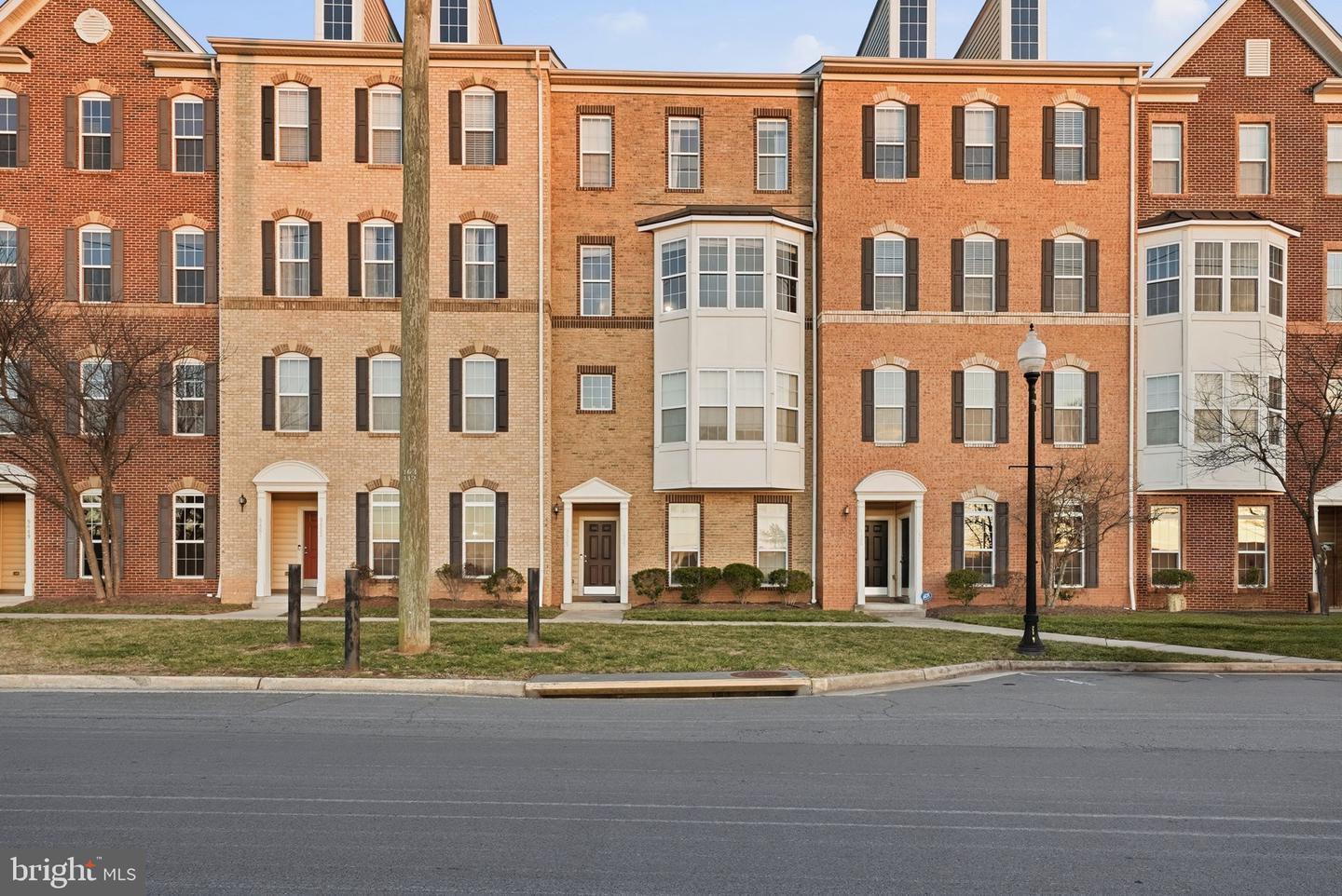 9455 STONEWALL RD, MANASSAS, Virginia 20110, 3 Bedrooms Bedrooms, ,2 BathroomsBathrooms,Residential,For sale,9455 STONEWALL RD,VAMN2010018 MLS # VAMN2010018