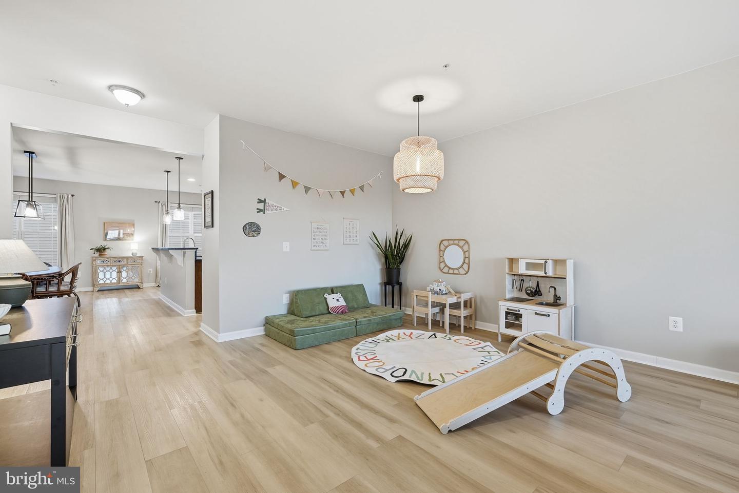 9455 STONEWALL RD, MANASSAS, Virginia 20110, 3 Bedrooms Bedrooms, ,2 BathroomsBathrooms,Residential,For sale,9455 STONEWALL RD,VAMN2010018 MLS # VAMN2010018