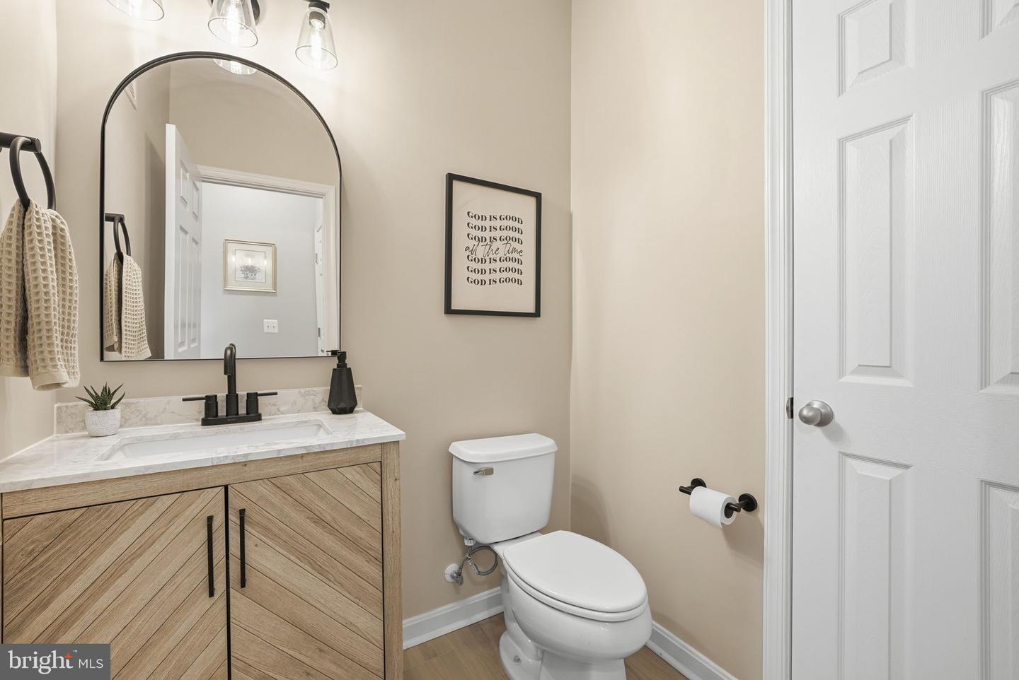 9455 STONEWALL RD, MANASSAS, Virginia 20110, 3 Bedrooms Bedrooms, ,2 BathroomsBathrooms,Residential,For sale,9455 STONEWALL RD,VAMN2010018 MLS # VAMN2010018