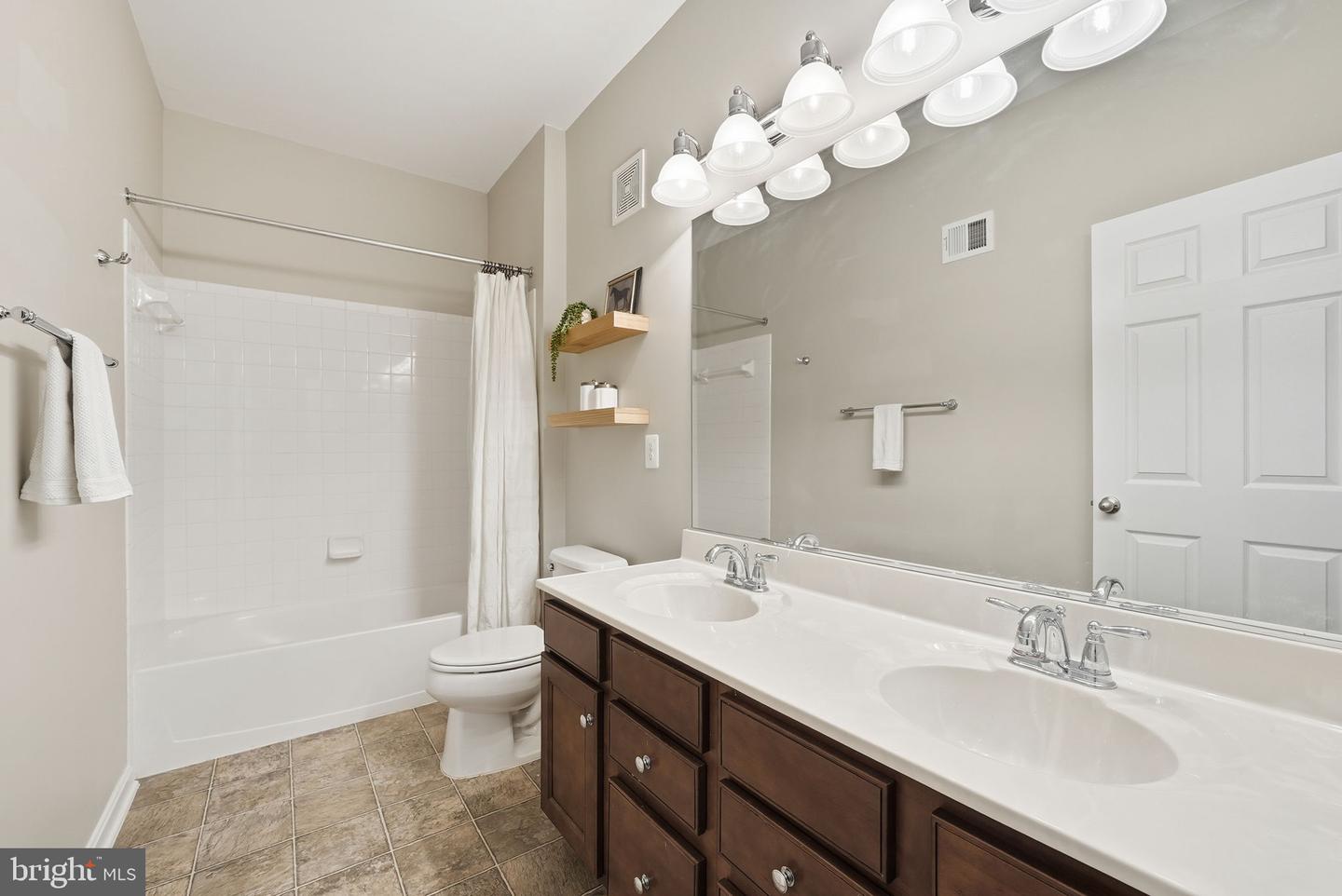 9455 STONEWALL RD, MANASSAS, Virginia 20110, 3 Bedrooms Bedrooms, ,2 BathroomsBathrooms,Residential,For sale,9455 STONEWALL RD,VAMN2010018 MLS # VAMN2010018