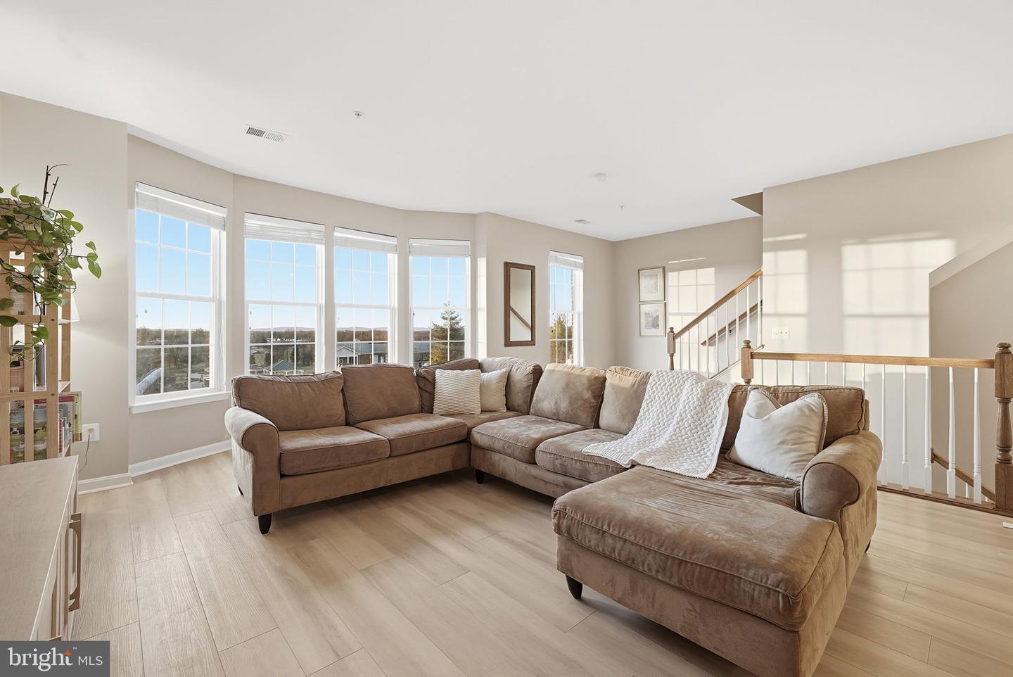 9455 STONEWALL RD, MANASSAS, Virginia 20110, 3 Bedrooms Bedrooms, ,2 BathroomsBathrooms,Residential,For sale,9455 STONEWALL RD,VAMN2010018 MLS # VAMN2010018