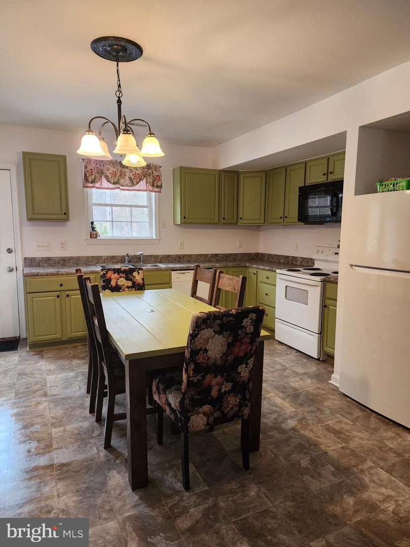 11490 BROWNTOWN RD, GORDONSVILLE, Virginia 22942, 3 Bedrooms Bedrooms, ,2 BathroomsBathrooms,Residential,For sale,11490 BROWNTOWN RD,VAOR2013194 MLS # VAOR2013194