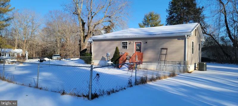 11490 BROWNTOWN RD, GORDONSVILLE, Virginia 22942, 3 Bedrooms Bedrooms, ,2 BathroomsBathrooms,Residential,For sale,11490 BROWNTOWN RD,VAOR2013194 MLS # VAOR2013194