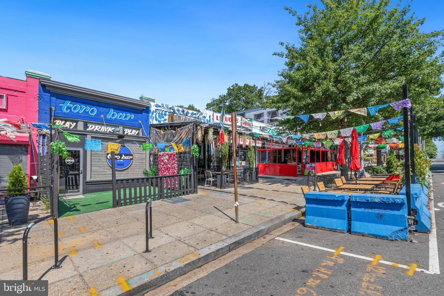 1380 QUINCY ST NW #3E, WASHINGTON, District Of Columbia 20011, 2 Bedrooms Bedrooms, ,2 BathroomsBathrooms,Residential,For sale,1380 QUINCY ST NW #3E,DCDC2243268 MLS # DCDC2243268 1380 QUINCY ST NW #3E, WASHINGTON, District Of Columbia 20011, 2 Bedrooms Bedrooms, ,2 BathroomsBathrooms,Residential,For sale,1380 QUINCY ST NW #3E,DCDC2243268 MLS # DCDC2243268