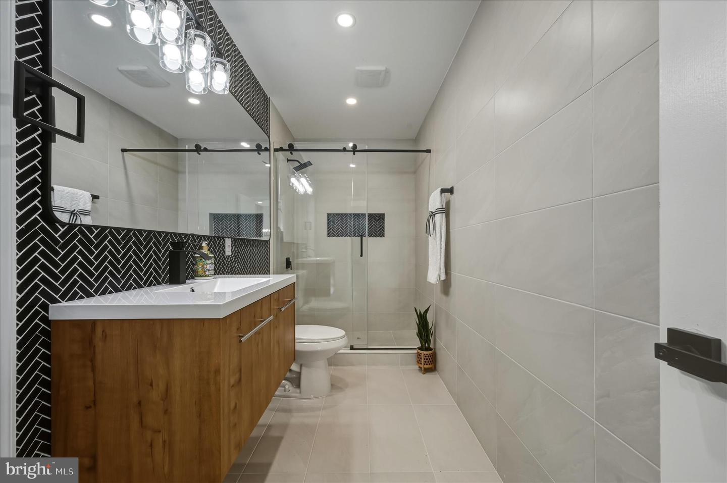 110 ELAINE DR, WINCHESTER, Virginia 22602, 3 Bedrooms Bedrooms, ,2 BathroomsBathrooms,Residential,For sale,110 ELAINE DR,VAFV2039216 MLS # VAFV2039216