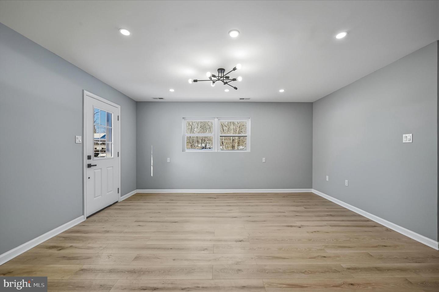 110 ELAINE DR, WINCHESTER, Virginia 22602, 3 Bedrooms Bedrooms, ,2 BathroomsBathrooms,Residential,For sale,110 ELAINE DR,VAFV2039216 MLS # VAFV2039216