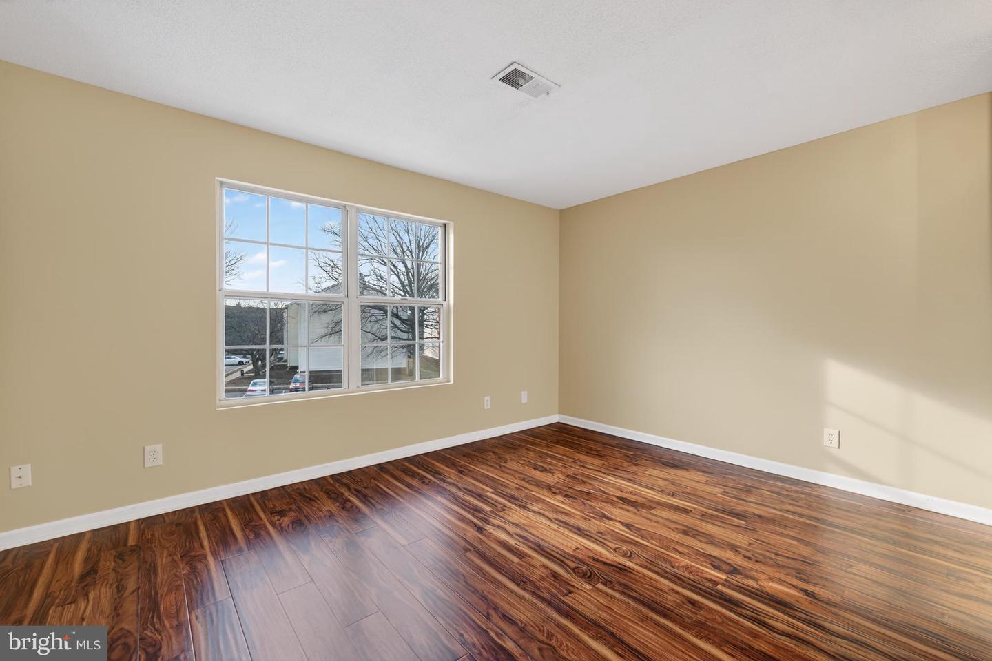 1111 HUNTMASTER TER NE #301, LEESBURG, Virginia 20176, 3 Bedrooms Bedrooms, ,2 BathroomsBathrooms,Residential,For sale,1111 HUNTMASTER TER NE #301,VALO2114720 MLS # VALO2114720 1111 HUNTMASTER TER NE #301, LEESBURG, Virginia 20176, 3 Bedrooms Bedrooms, ,2 BathroomsBathrooms,Residential,For sale,1111 HUNTMASTER TER NE #301,VALO2114720 MLS # VALO2114720