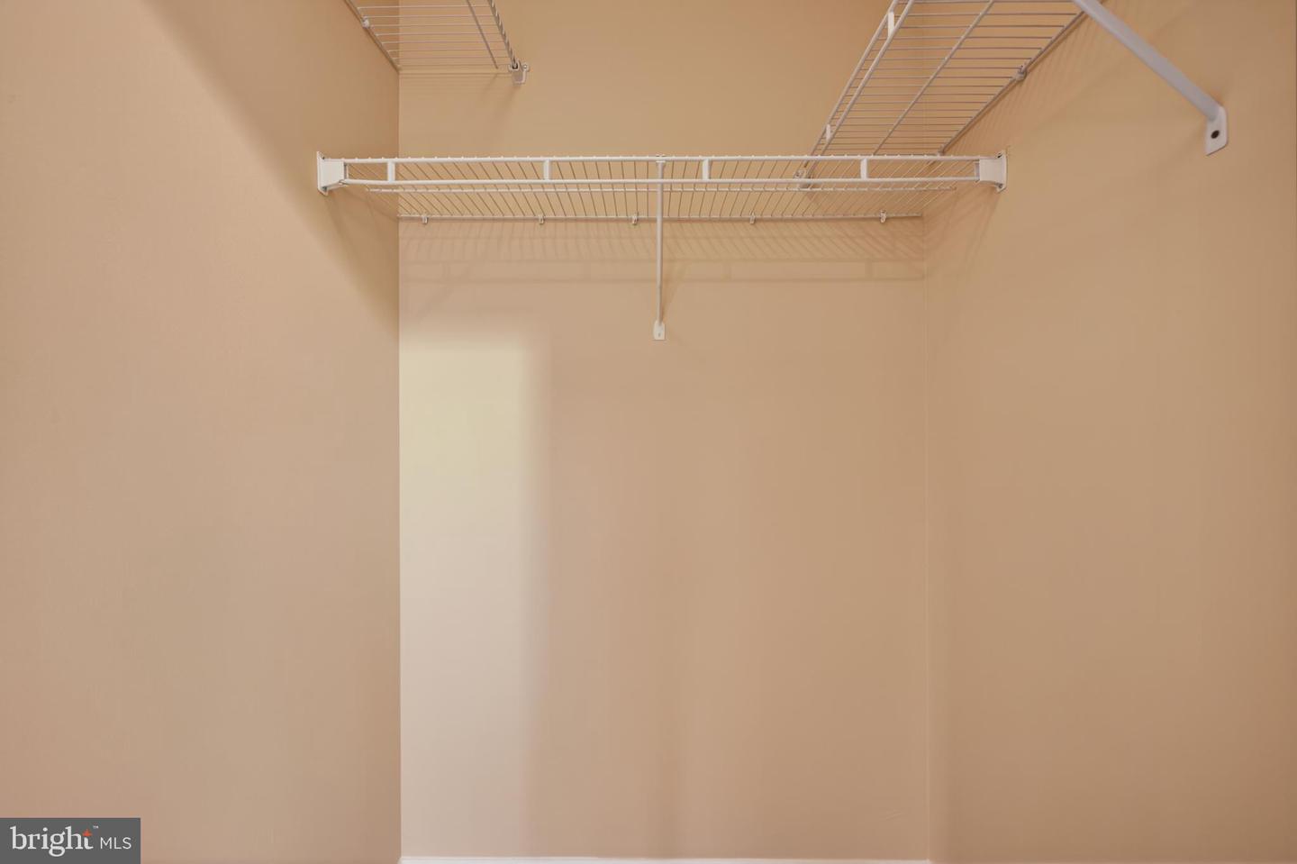 1111 HUNTMASTER TER NE #301, LEESBURG, Virginia 20176, 3 Bedrooms Bedrooms, ,2 BathroomsBathrooms,Residential,For sale,1111 HUNTMASTER TER NE #301,VALO2114720 MLS # VALO2114720 1111 HUNTMASTER TER NE #301, LEESBURG, Virginia 20176, 3 Bedrooms Bedrooms, ,2 BathroomsBathrooms,Residential,For sale,1111 HUNTMASTER TER NE #301,VALO2114720 MLS # VALO2114720