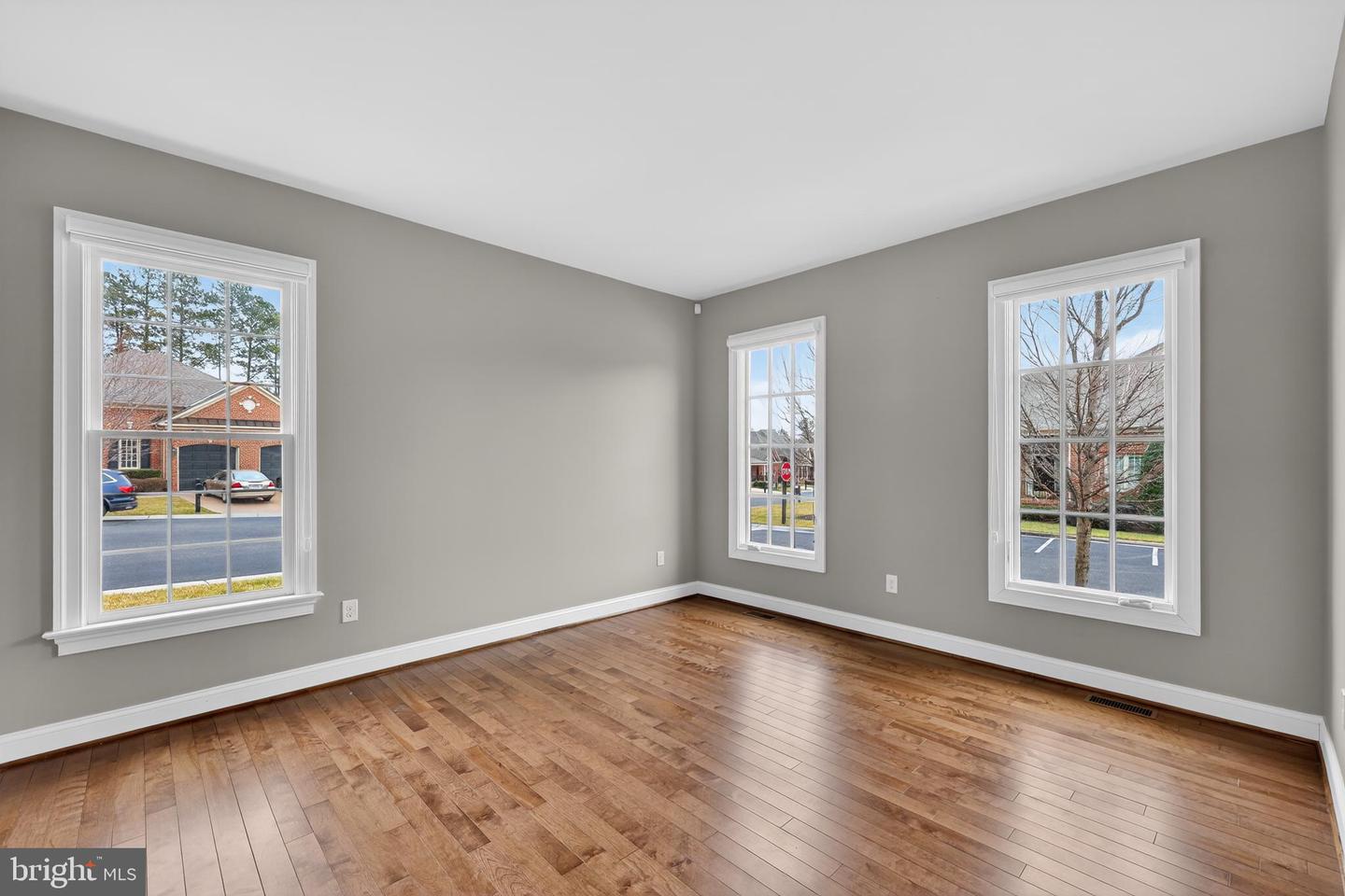 5160 FARMOUNT TER #16, GLEN ALLEN, Virginia 23059, 3 Bedrooms Bedrooms, ,3 BathroomsBathrooms,Residential,For sale,5160 FARMOUNT TER #16,VAHN2001158 MLS # VAHN2001158