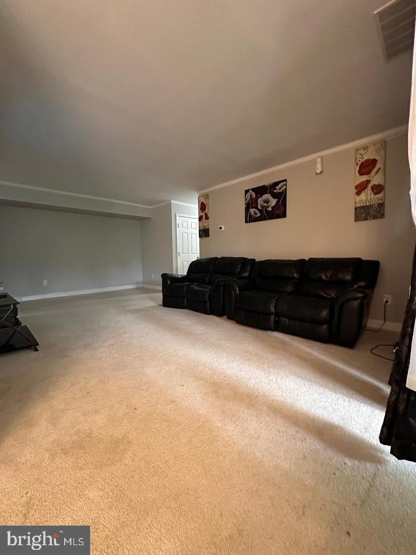 525 FLORIDA AVE #202, HERNDON, Virginia 20170, 2 Bedrooms Bedrooms, ,2 BathroomsBathrooms,Residential,For sale,525 FLORIDA AVE #202,VAFX2287724 MLS # VAFX2287724