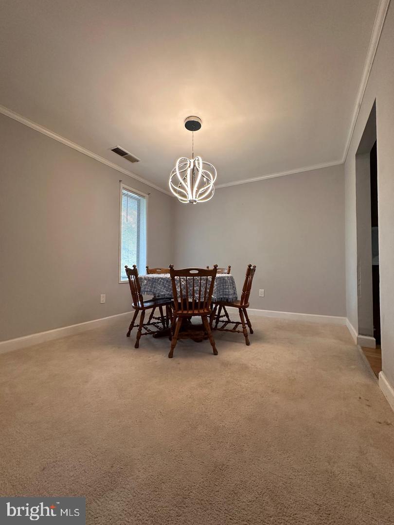 525 FLORIDA AVE #202, HERNDON, Virginia 20170, 2 Bedrooms Bedrooms, ,2 BathroomsBathrooms,Residential,For sale,525 FLORIDA AVE #202,VAFX2287724 MLS # VAFX2287724