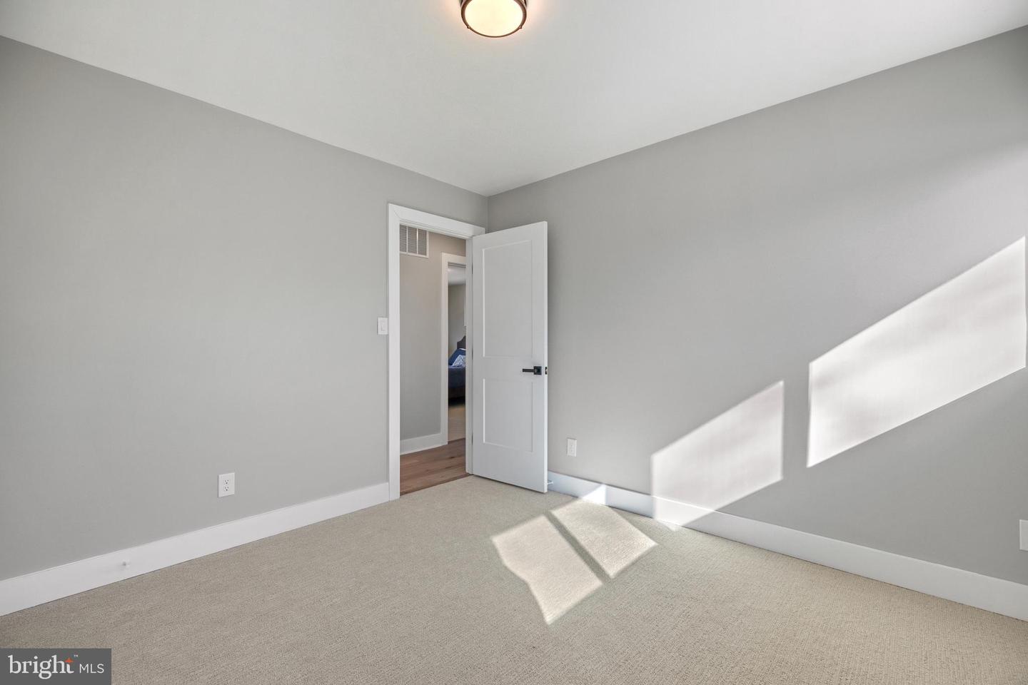 5345 ECHOLS AVE, ALEXANDRIA, Virginia 22311, 5 Bedrooms Bedrooms, ,3 BathroomsBathrooms,Residential,For sale,5345 ECHOLS AVE,VAAX2053570 MLS # VAAX2053570 5345 ECHOLS AVE, ALEXANDRIA, Virginia 22311, 5 Bedrooms Bedrooms, ,3 BathroomsBathrooms,Residential,For sale,5345 ECHOLS AVE,VAAX2053570 MLS # VAAX2053570