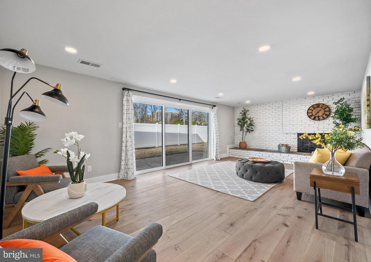 5345 ECHOLS AVE, ALEXANDRIA, Virginia 22311, 5 Bedrooms Bedrooms, ,3 BathroomsBathrooms,Residential,For sale,5345 ECHOLS AVE,VAAX2053570 MLS # VAAX2053570 5345 ECHOLS AVE, ALEXANDRIA, Virginia 22311, 5 Bedrooms Bedrooms, ,3 BathroomsBathrooms,Residential,For sale,5345 ECHOLS AVE,VAAX2053570 MLS # VAAX2053570