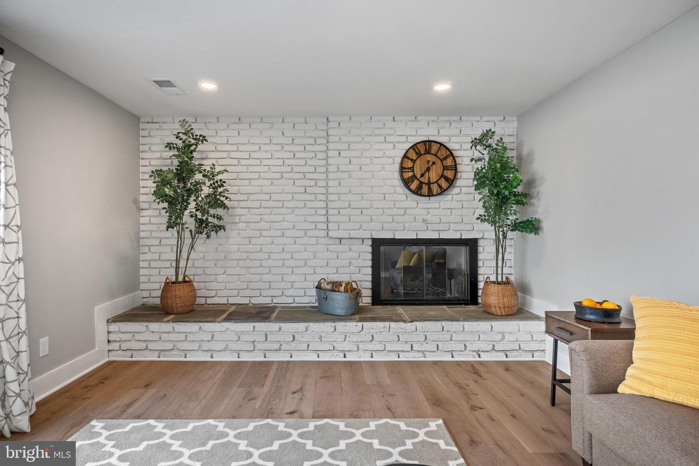 5345 ECHOLS AVE, ALEXANDRIA, Virginia 22311, 5 Bedrooms Bedrooms, ,3 BathroomsBathrooms,Residential,For sale,5345 ECHOLS AVE,VAAX2053570 MLS # VAAX2053570 5345 ECHOLS AVE, ALEXANDRIA, Virginia 22311, 5 Bedrooms Bedrooms, ,3 BathroomsBathrooms,Residential,For sale,5345 ECHOLS AVE,VAAX2053570 MLS # VAAX2053570