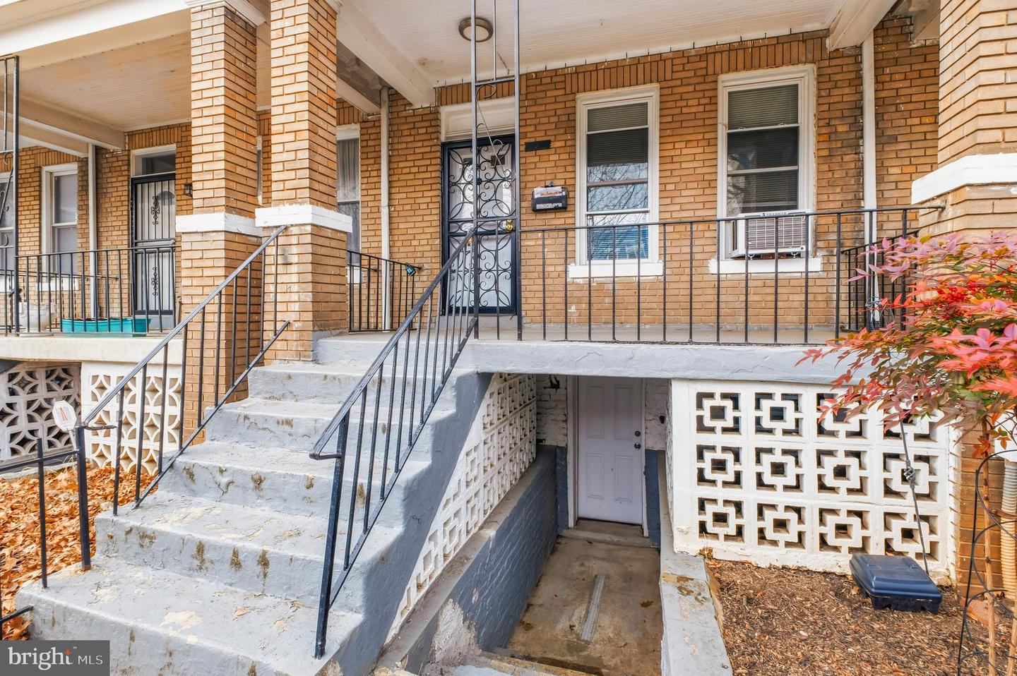 237 15TH ST SE, WASHINGTON, District Of Columbia 20003, 3 Bedrooms Bedrooms, 5 Rooms Rooms,2 BathroomsBathrooms,Residential,For sale,237 15TH ST SE,DCDC2243498 MLS # DCDC2243498 237 15TH ST SE, WASHINGTON, District Of Columbia 20003, 3 Bedrooms Bedrooms, 5 Rooms Rooms,2 BathroomsBathrooms,Residential,For sale,237 15TH ST SE,DCDC2243498 MLS # DCDC2243498