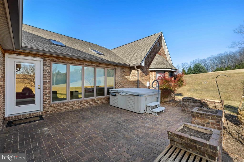 147 BON LEA DR, STAUNTON, Virginia 24401, 3 Bedrooms Bedrooms, ,2 BathroomsBathrooms,Residential,For sale,147 BON LEA DR,VAAG2002732 MLS # VAAG2002732