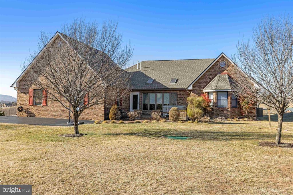 147 BON LEA DR, STAUNTON, Virginia 24401, 3 Bedrooms Bedrooms, ,2 BathroomsBathrooms,Residential,For sale,147 BON LEA DR,VAAG2002732 MLS # VAAG2002732