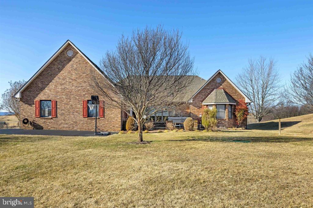 147 BON LEA DR, STAUNTON, Virginia 24401, 3 Bedrooms Bedrooms, ,2 BathroomsBathrooms,Residential,For sale,147 BON LEA DR,VAAG2002732 MLS # VAAG2002732