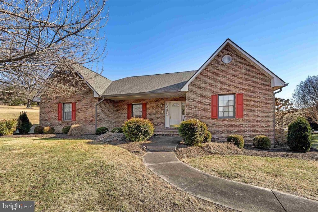 147 BON LEA DR, STAUNTON, Virginia 24401, 3 Bedrooms Bedrooms, ,2 BathroomsBathrooms,Residential,For sale,147 BON LEA DR,VAAG2002732 MLS # VAAG2002732