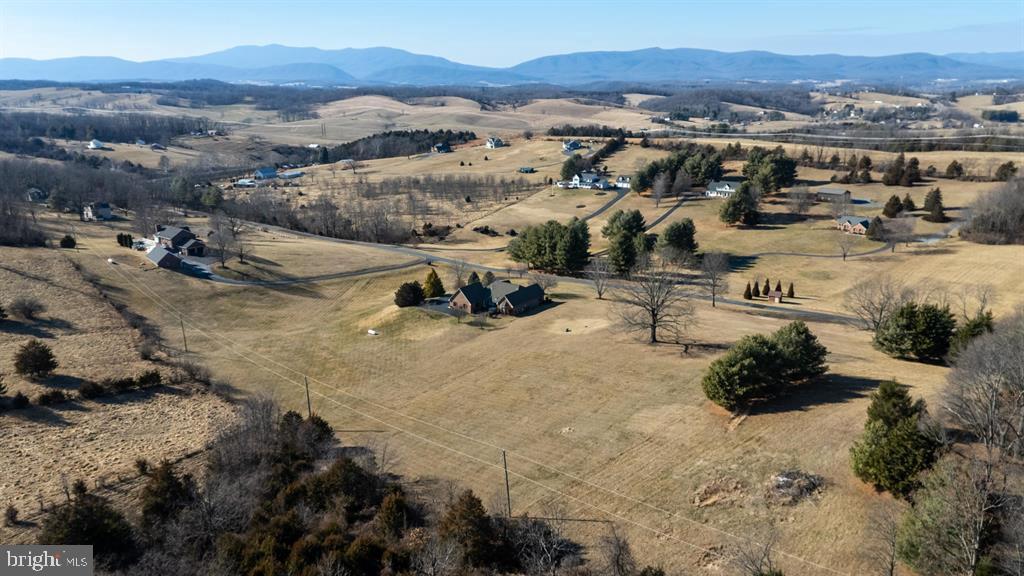 147 BON LEA DR, STAUNTON, Virginia 24401, 3 Bedrooms Bedrooms, ,2 BathroomsBathrooms,Residential,For sale,147 BON LEA DR,VAAG2002732 MLS # VAAG2002732