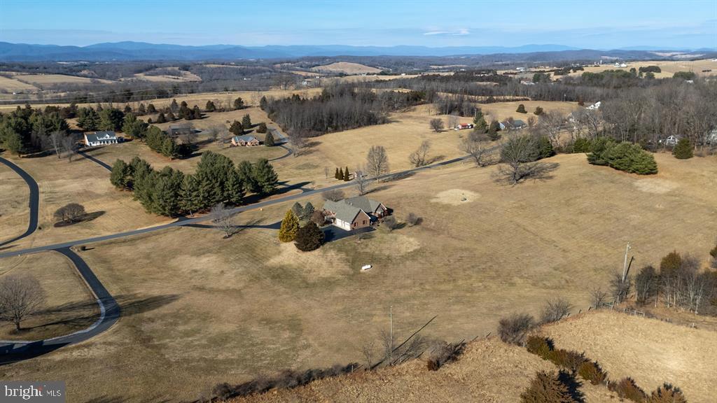 147 BON LEA DR, STAUNTON, Virginia 24401, 3 Bedrooms Bedrooms, ,2 BathroomsBathrooms,Residential,For sale,147 BON LEA DR,VAAG2002732 MLS # VAAG2002732