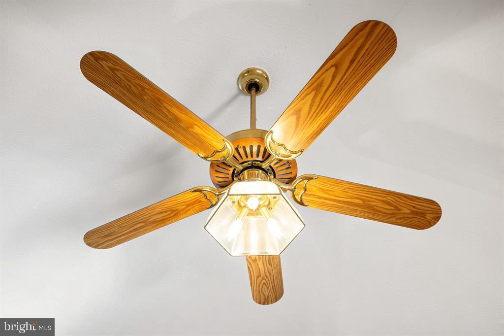 147 BON LEA DR, STAUNTON, Virginia 24401, 3 Bedrooms Bedrooms, ,2 BathroomsBathrooms,Residential,For sale,147 BON LEA DR,VAAG2002732 MLS # VAAG2002732