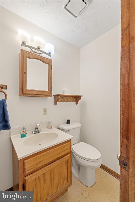 147 BON LEA DR, STAUNTON, Virginia 24401, 3 Bedrooms Bedrooms, ,2 BathroomsBathrooms,Residential,For sale,147 BON LEA DR,VAAG2002732 MLS # VAAG2002732