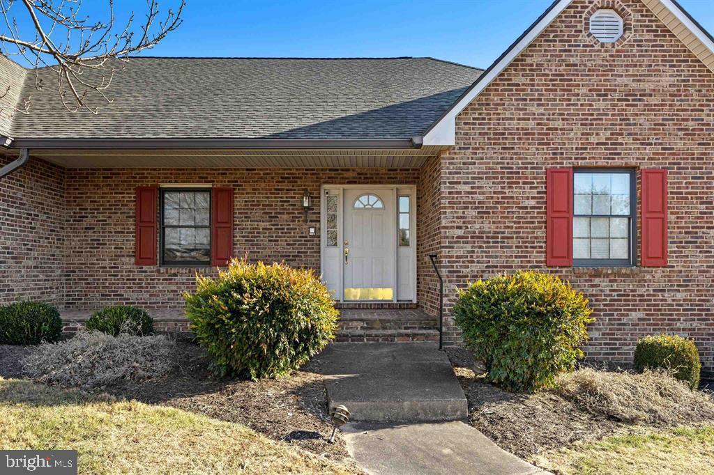 147 BON LEA DR, STAUNTON, Virginia 24401, 3 Bedrooms Bedrooms, ,2 BathroomsBathrooms,Residential,For sale,147 BON LEA DR,VAAG2002732 MLS # VAAG2002732